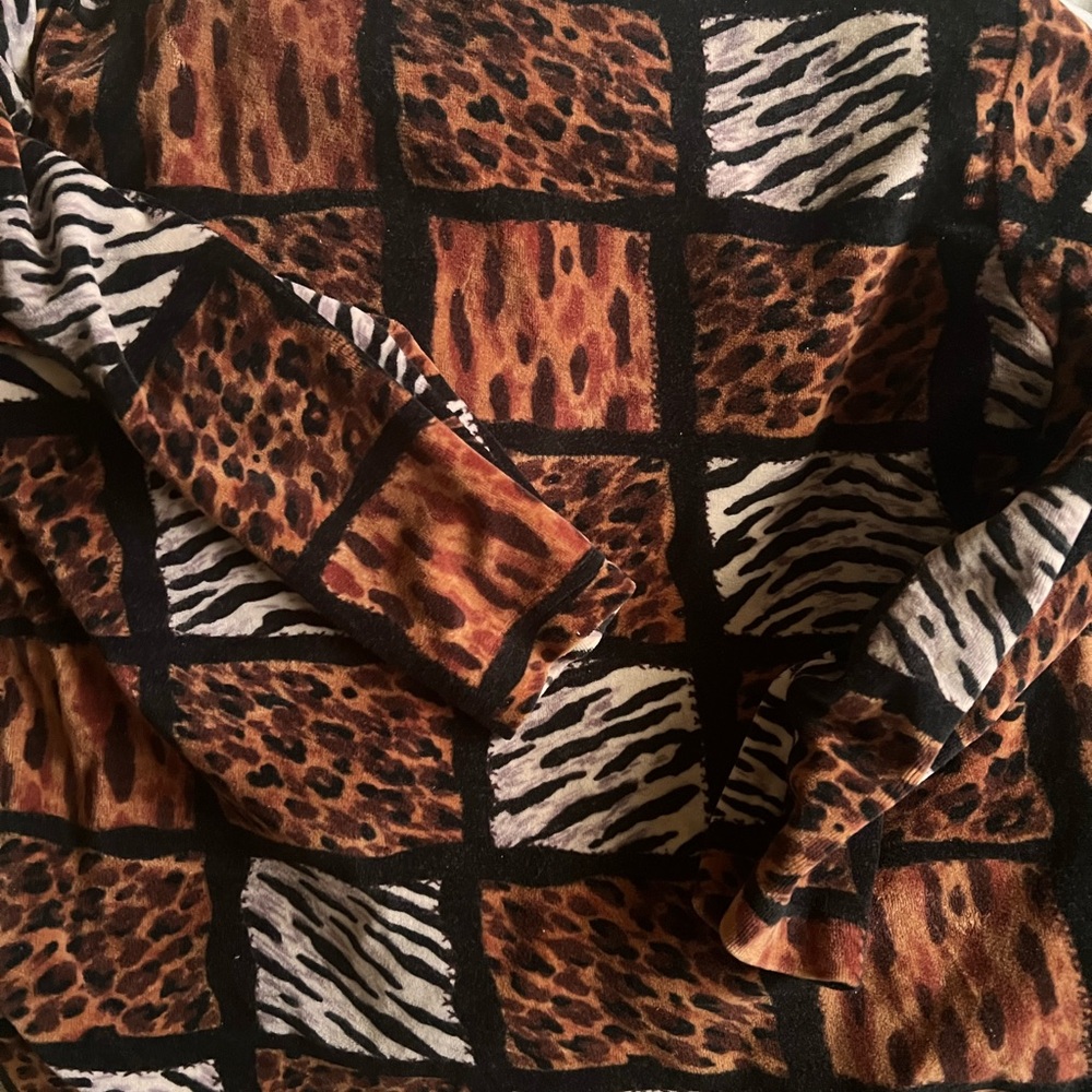 York Harbor Animal Print  Long sleeve top